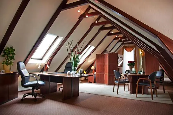 Solei Old Town Апартаменти *