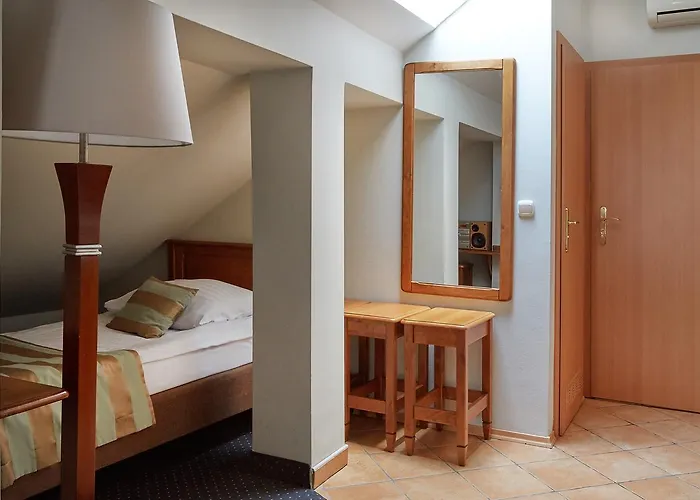 Solei Old Town Апартаменти *